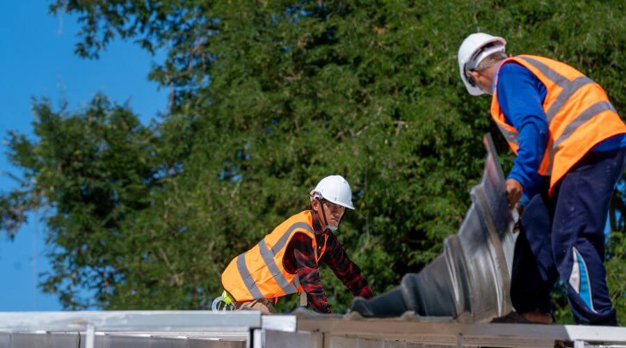 Professional gutter cleaning in Claremont, SD